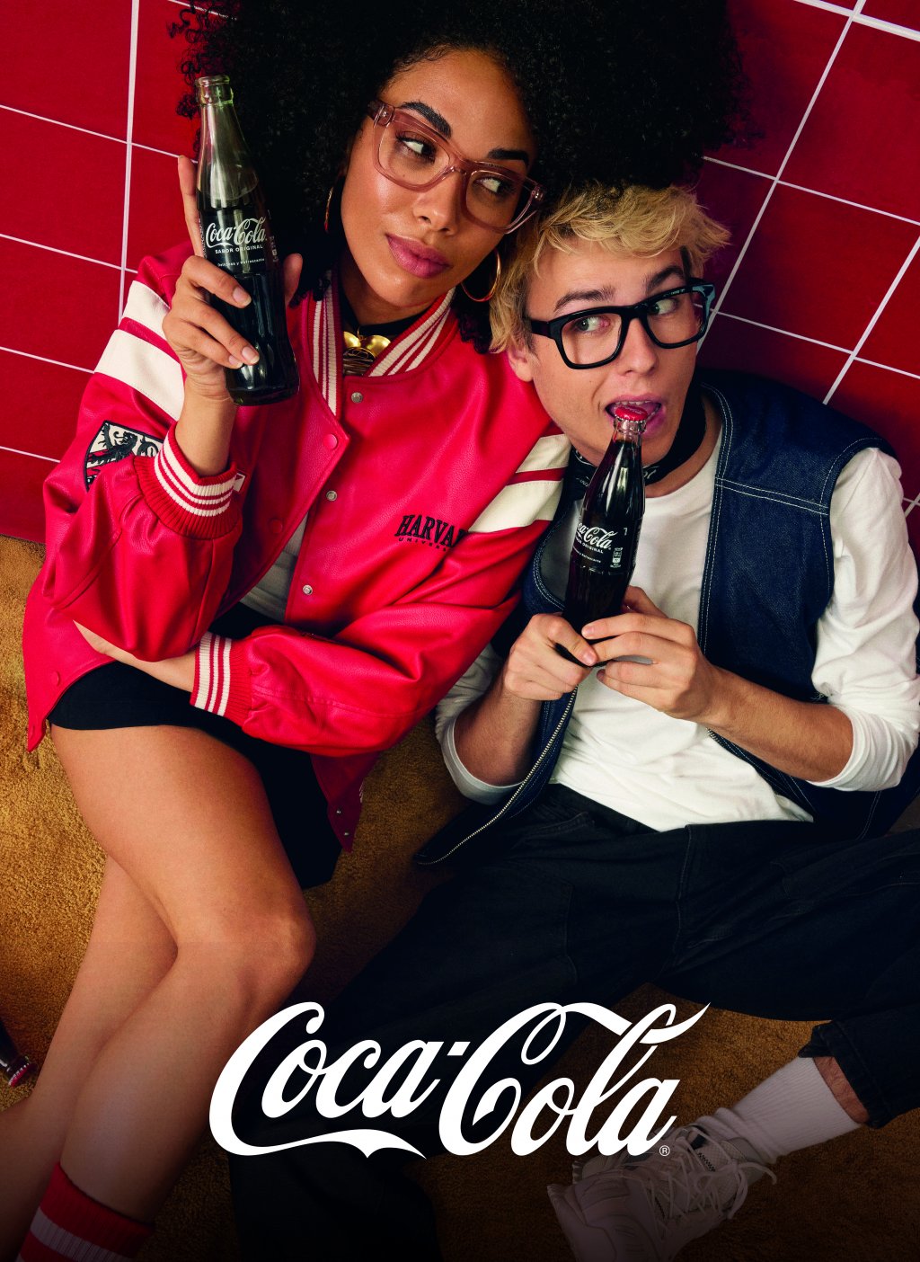 Even glasses can be Coca Cola